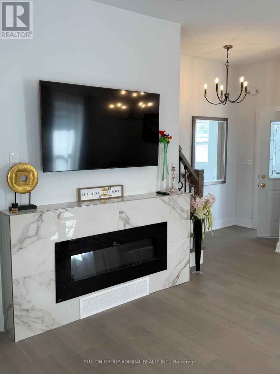 97 Laclie Street, Orillia, Ontario  L3V 4W9 - Photo 6 - S13026576