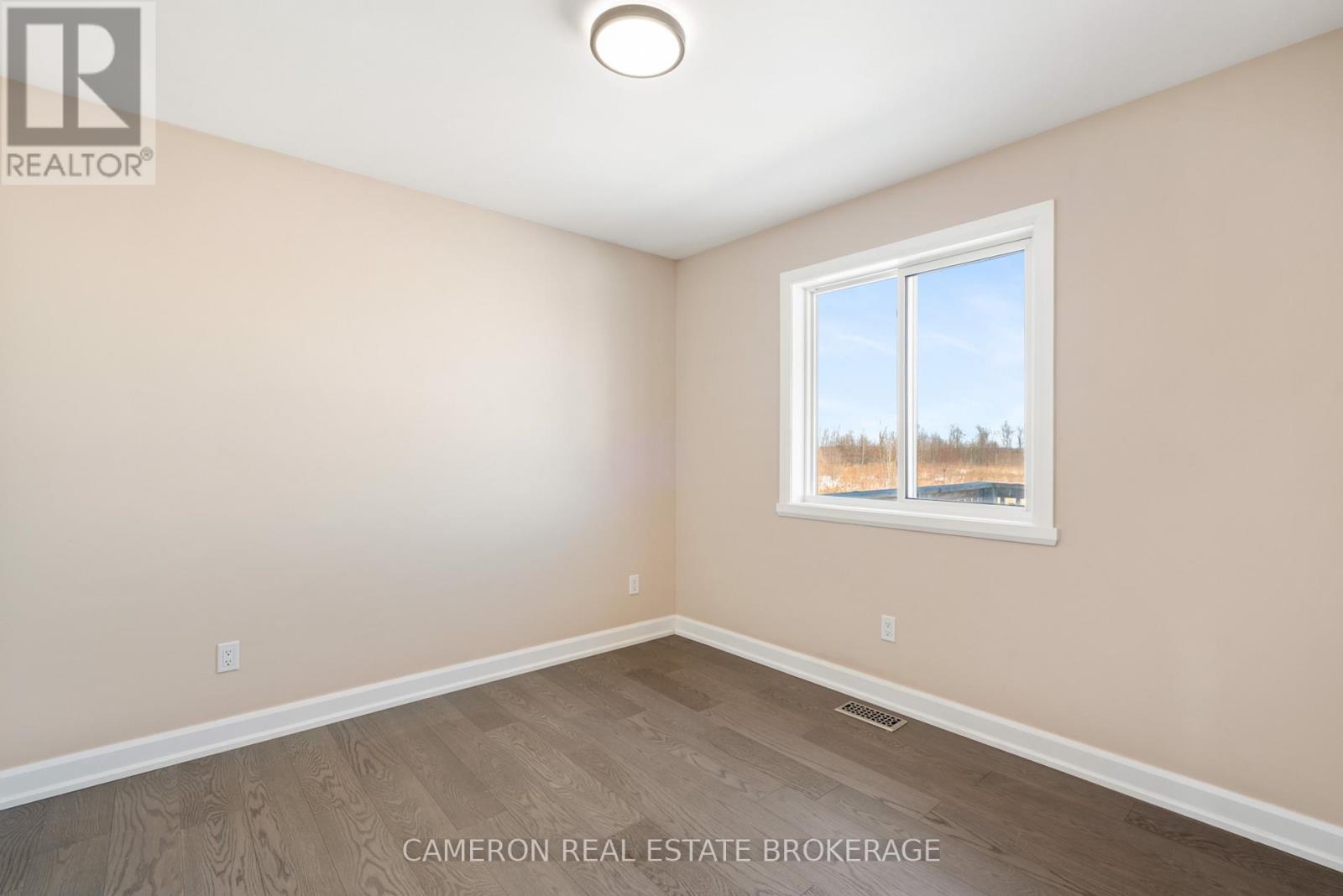 85 Portland Drive, Cornwall, Ontario  K6H 0J5 - Photo 13 - X12840654