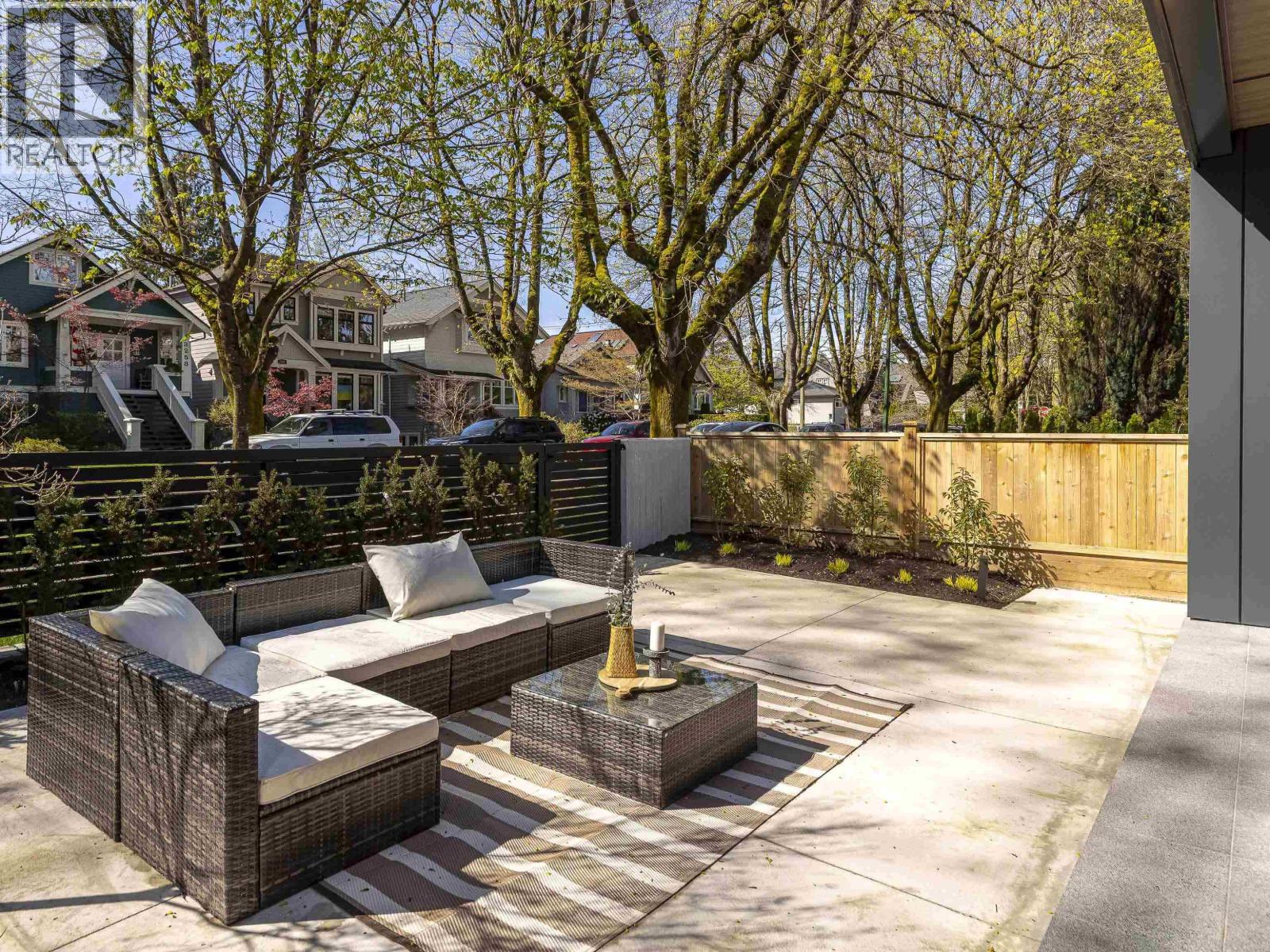 1 3255 13th Avenue, Vancouver, British Columbia  V6K 2V6 - Photo 10 - R3114042