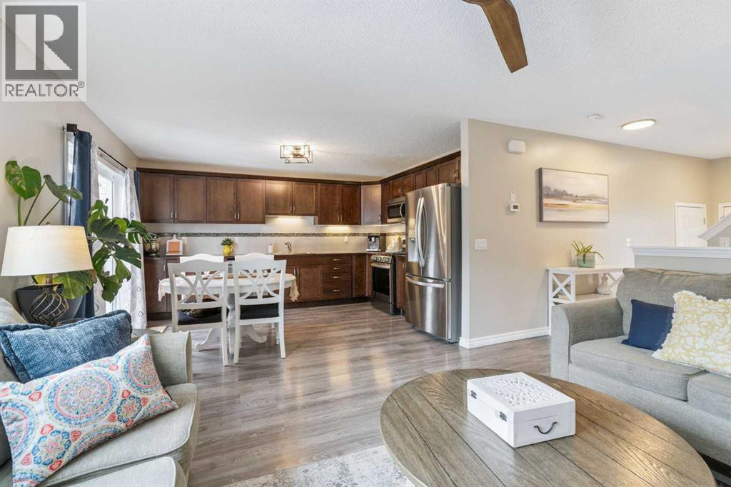 42 Windwood Grove Sw, Airdrie, Alberta  T4B 3T2 - Photo 7 - A2288672