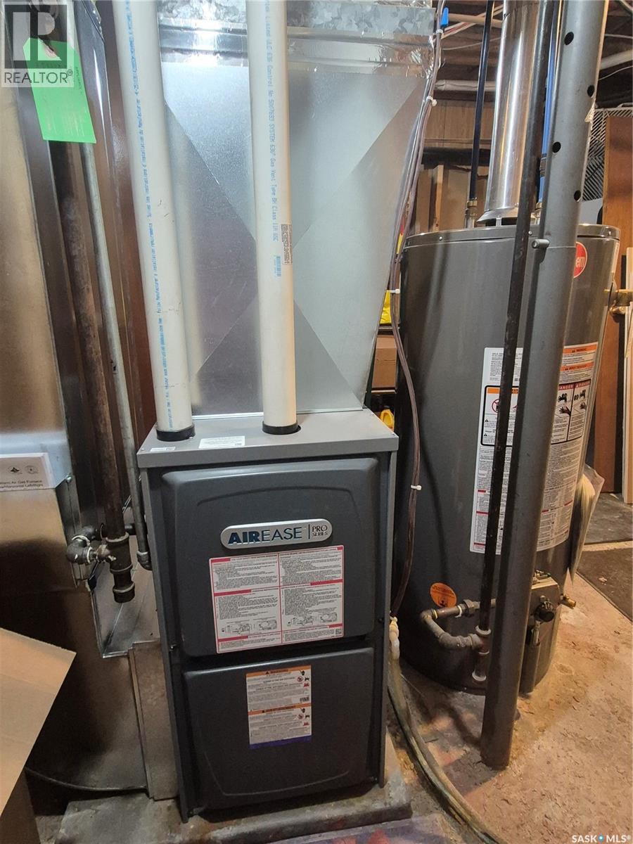 Highway 13 Acreage Near Glasnevin, Key West Rm No. 70, Saskatchewan  S0C 1Y0 - Photo 36 - SK033535