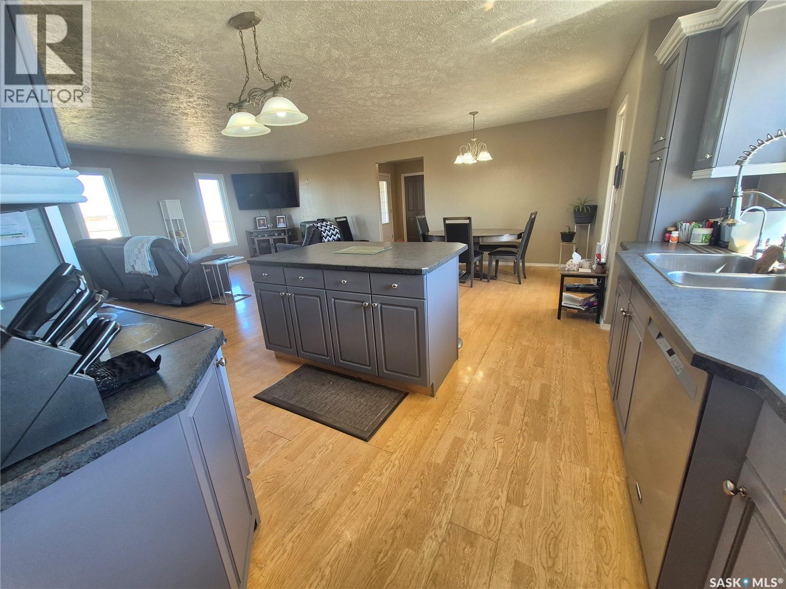 Highway 13 Acreage Near Glasnevin, Key West Rm No. 70, Saskatchewan  S0C 1Y0 - Photo 9 - SK033535