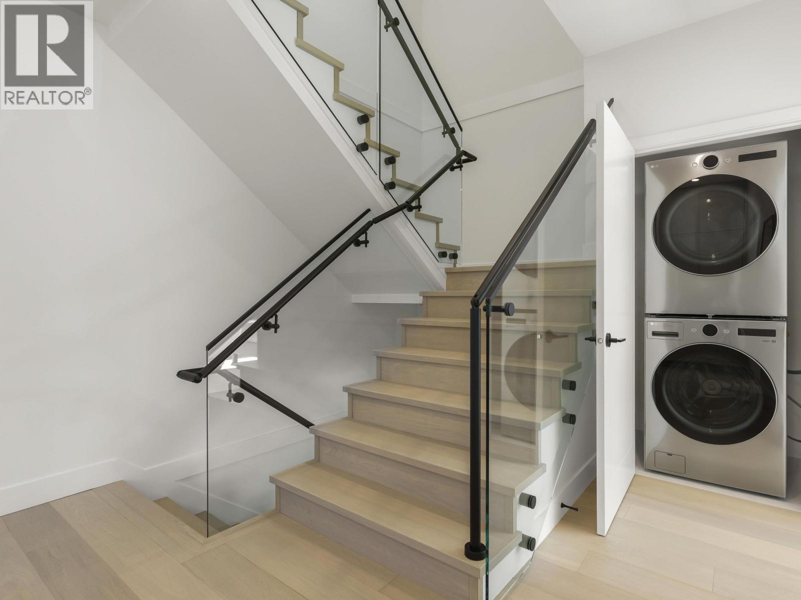 1 3255 13th Avenue, Vancouver, British Columbia  V6K 2V6 - Photo 21 - R3114042