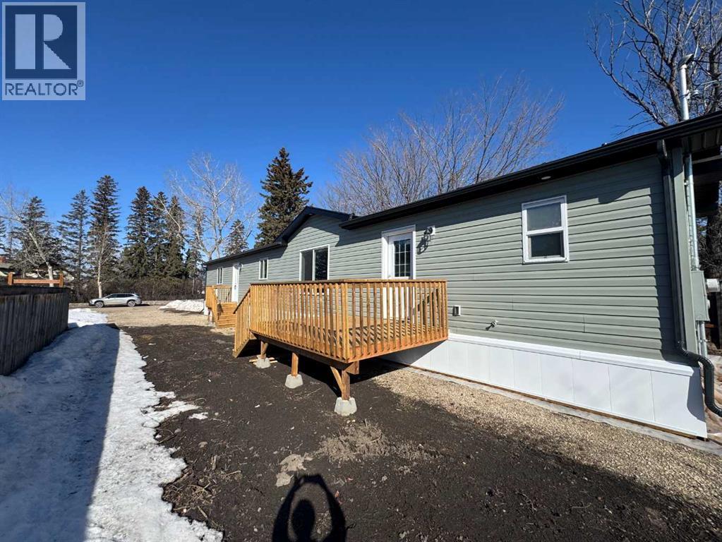 816 5th Avenue, Beaverlodge, Alberta  T0H 0C0 - Photo 15 - A2291419