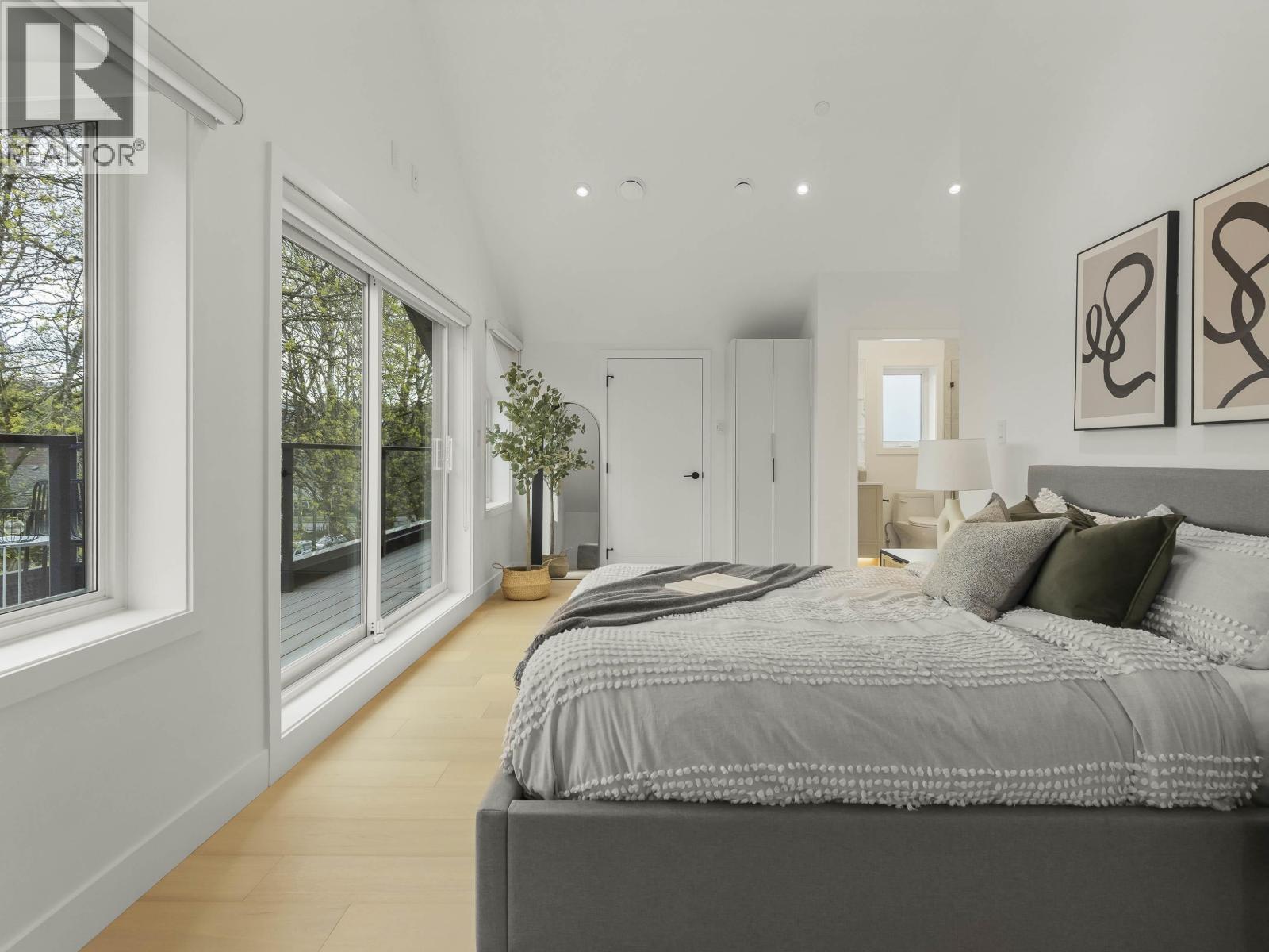 1 3255 13th Avenue, Vancouver, British Columbia  V6K 2V6 - Photo 22 - R3114042