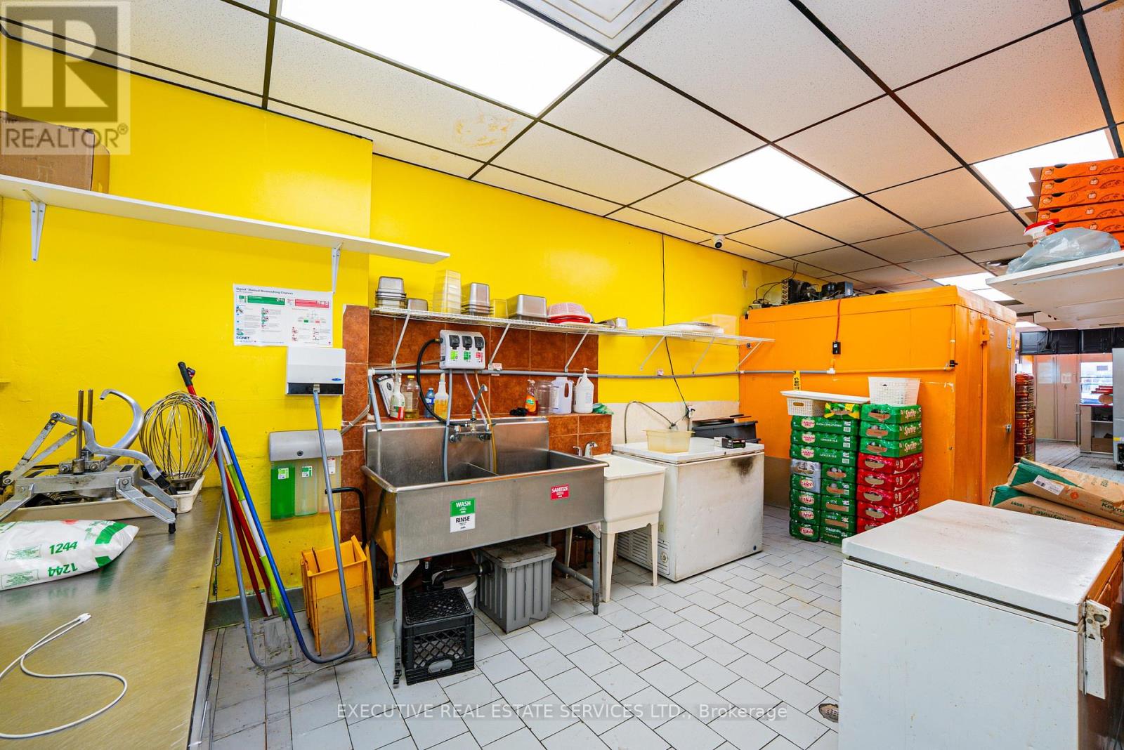 982 Albion Road, Toronto, Ontario  M9V 1A7 - Photo 26 - W13026384