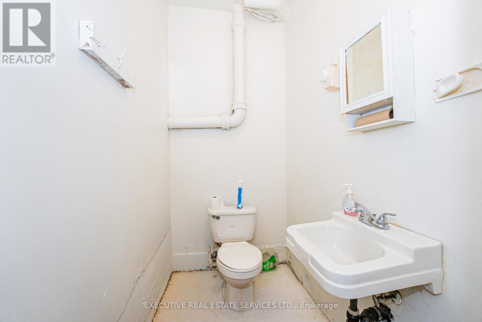 982 Albion Road, Toronto, Ontario  M9V 1A7 - Photo 31 - W13026384