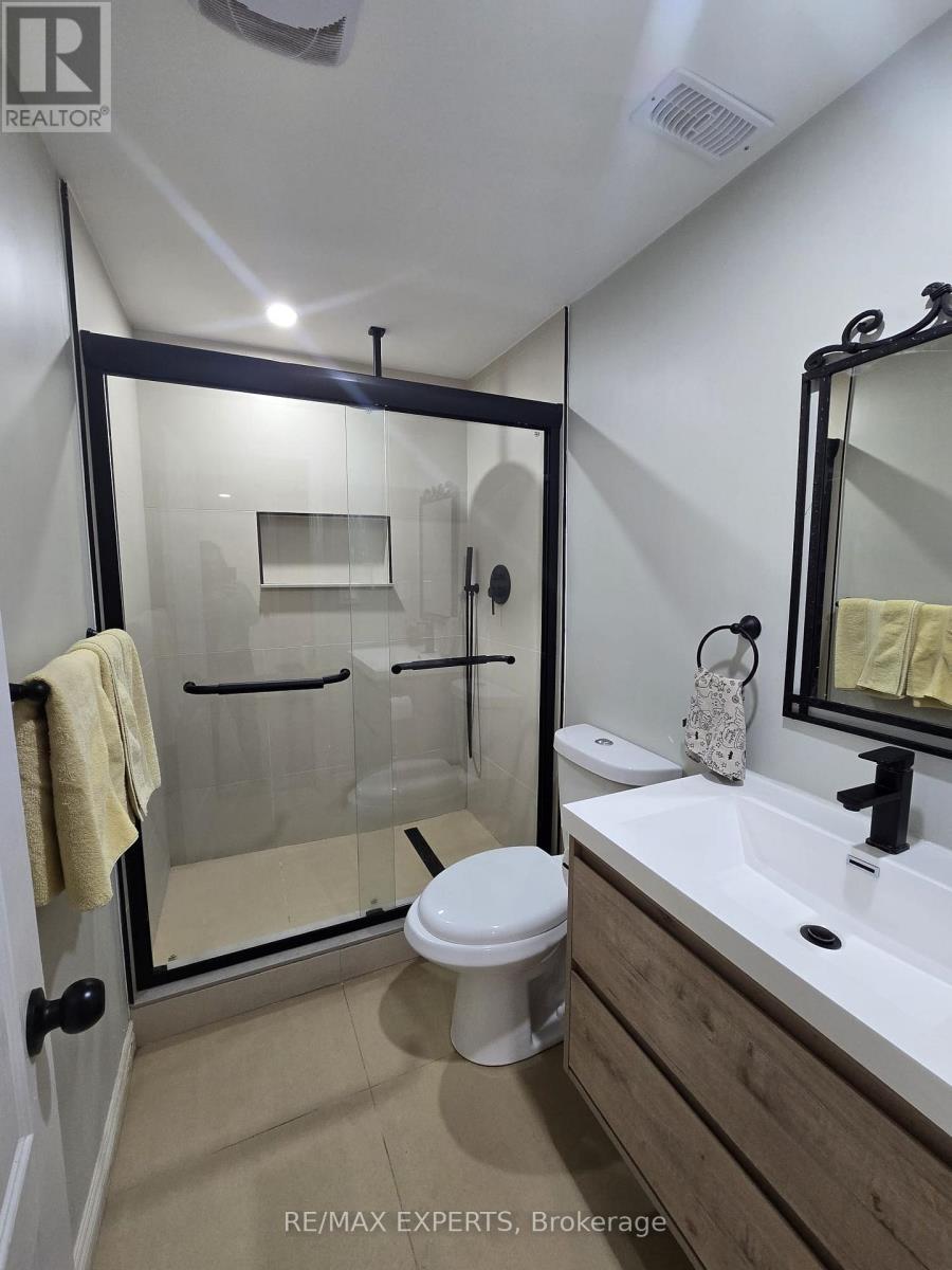 3925 Beechnut Row, Mississauga, Ontario  L5N 6X3 - Photo 13 - W13026398