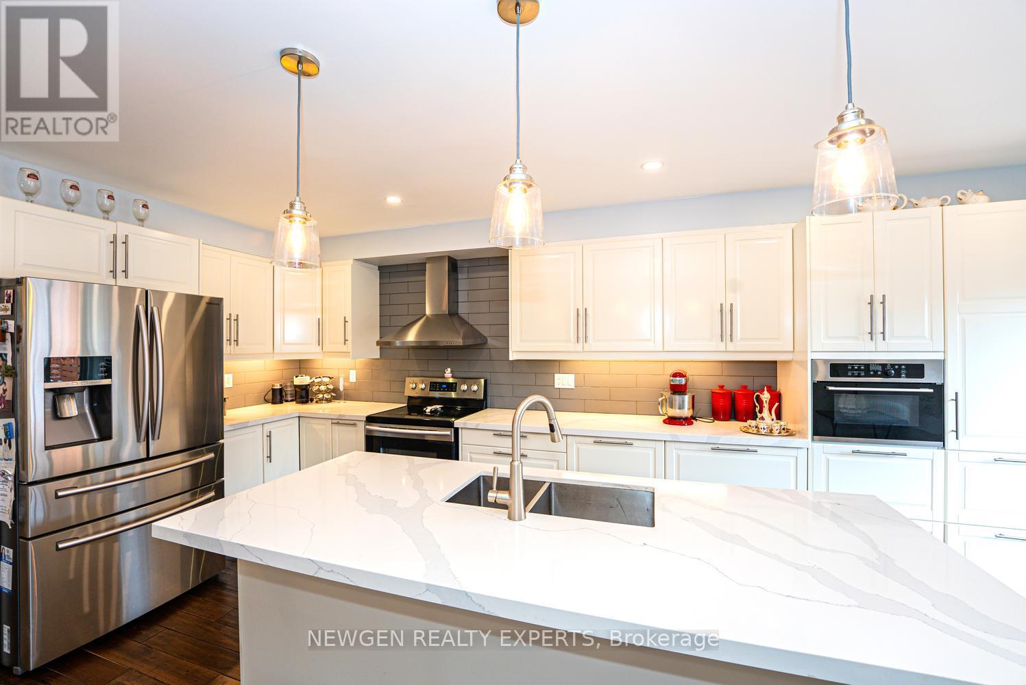 812 Knotty Pine Grove, Mississauga (Meadowvale Village), Ontario  L5W 1K5 - Photo 10 - W13026408