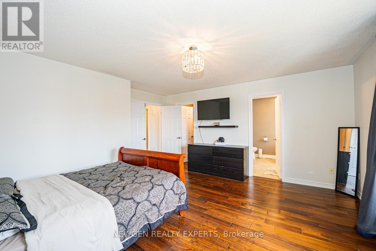 812 Knotty Pine Grove, Mississauga (Meadowvale Village), Ontario  L5W 1K5 - Photo 14 - W13026408