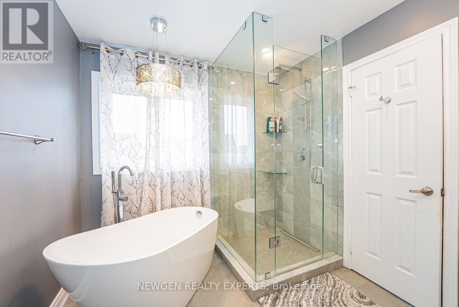 812 Knotty Pine Grove, Mississauga (Meadowvale Village), Ontario  L5W 1K5 - Photo 16 - W13026408