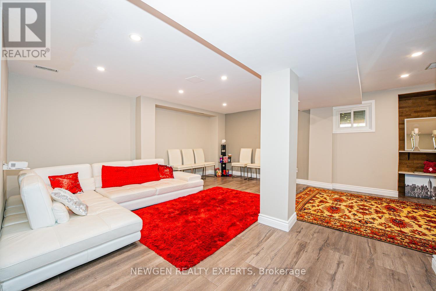 812 Knotty Pine Grove, Mississauga (Meadowvale Village), Ontario  L5W 1K5 - Photo 23 - W13026408