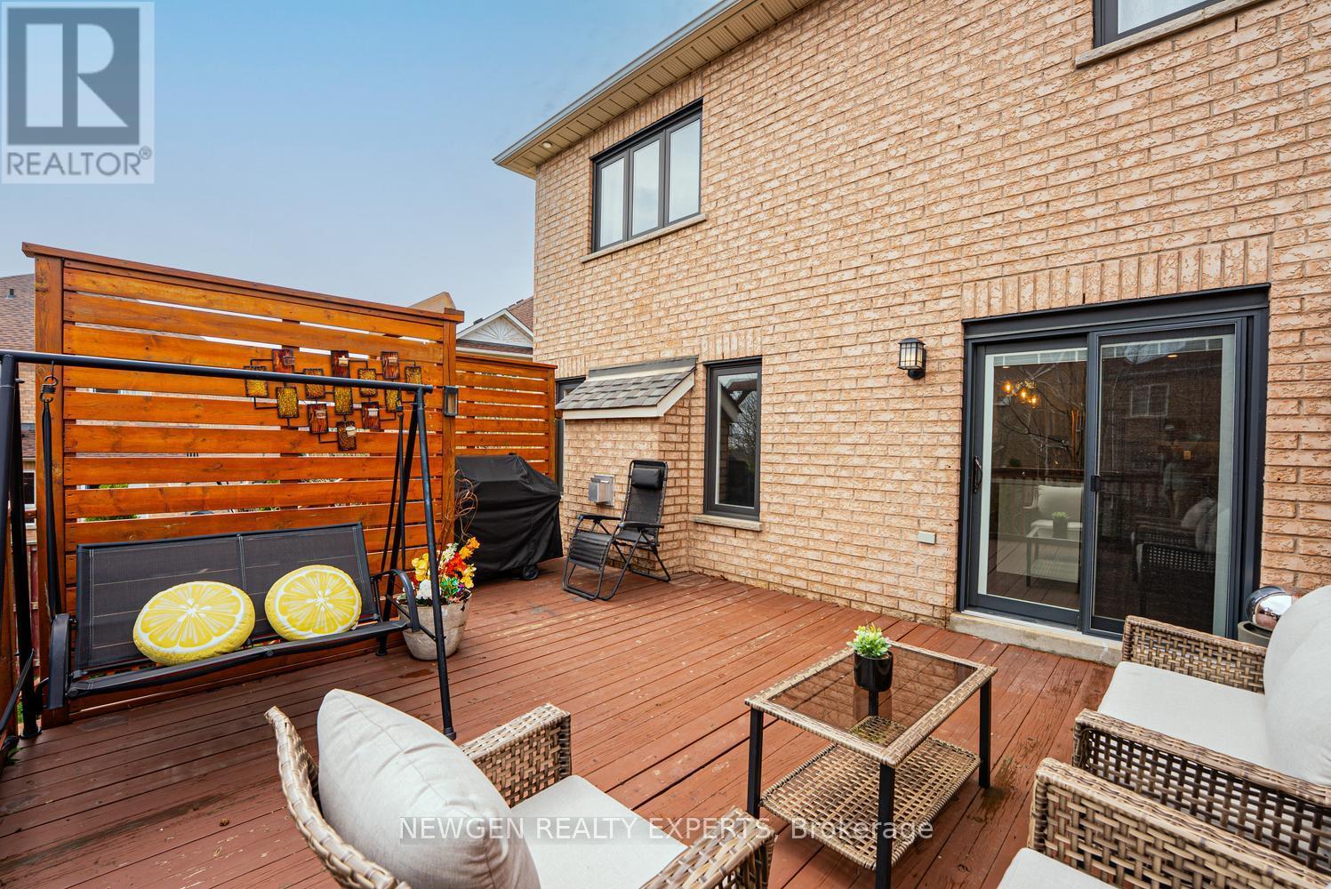 812 Knotty Pine Grove, Mississauga (Meadowvale Village), Ontario  L5W 1K5 - Photo 28 - W13026408