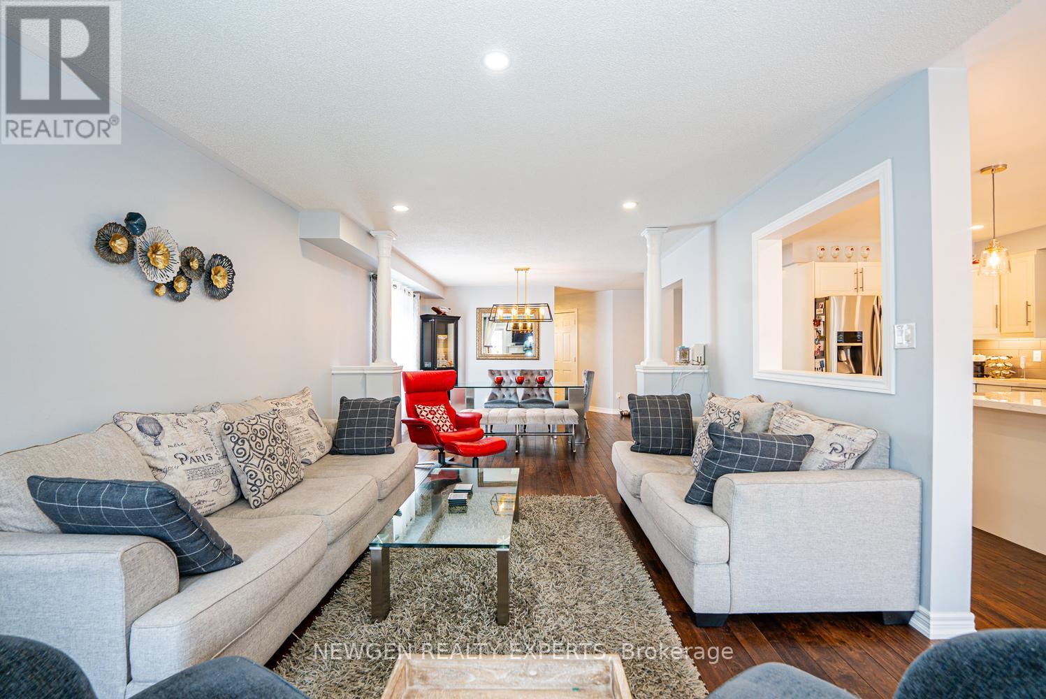 812 Knotty Pine Grove, Mississauga (Meadowvale Village), Ontario  L5W 1K5 - Photo 8 - W13026408