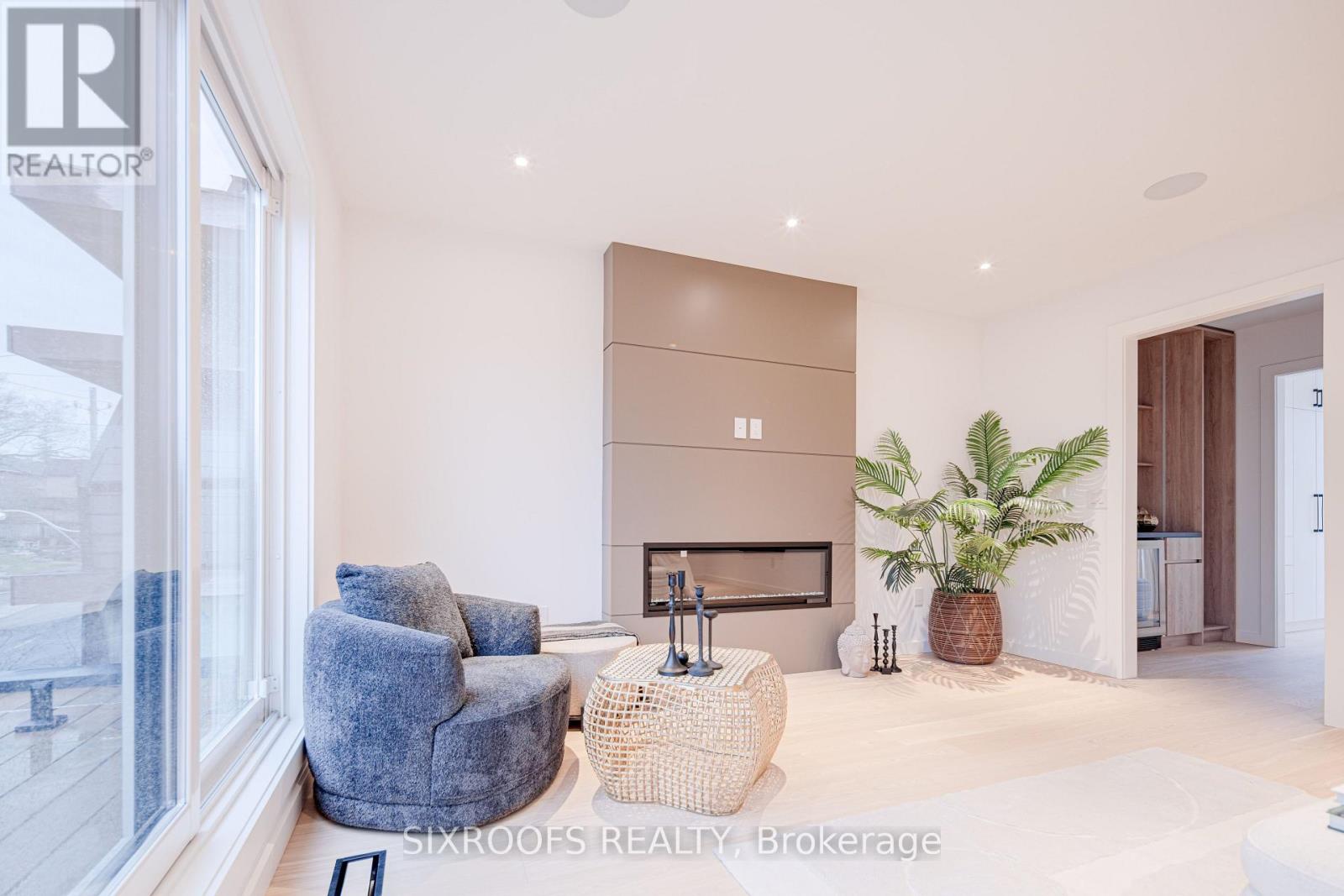 40 Morningside Avenue, Toronto (High Park-Swansea), Ontario  M6S 1C4 - Photo 19 - W13026412