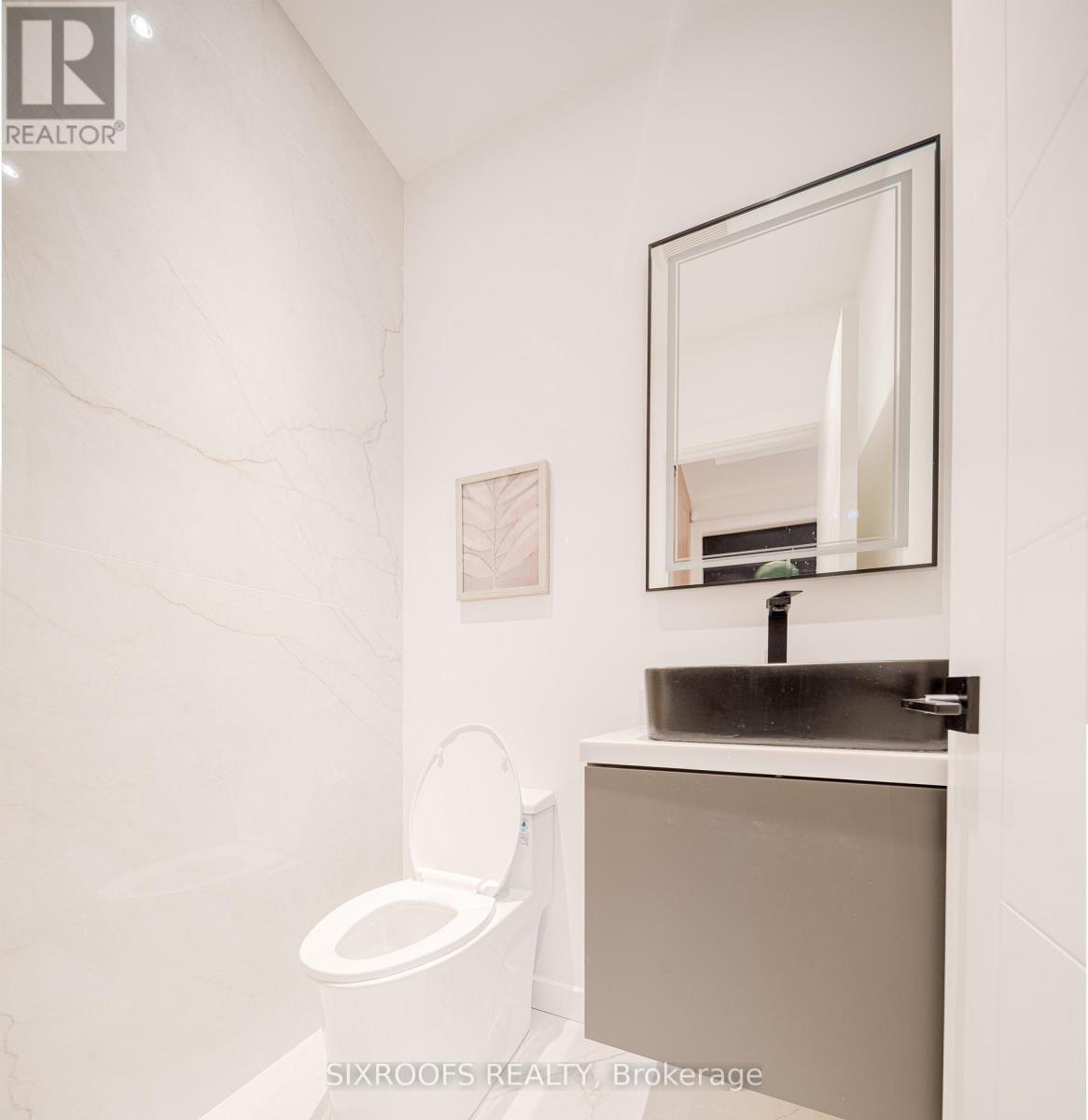 40 Morningside Avenue, Toronto (High Park-Swansea), Ontario  M6S 1C4 - Photo 8 - W13026412