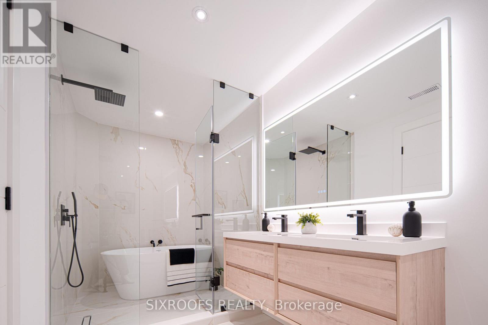 40 Morningside Avenue, Toronto (High Park-Swansea), Ontario  M6S 1C4 - Photo 9 - W13026412