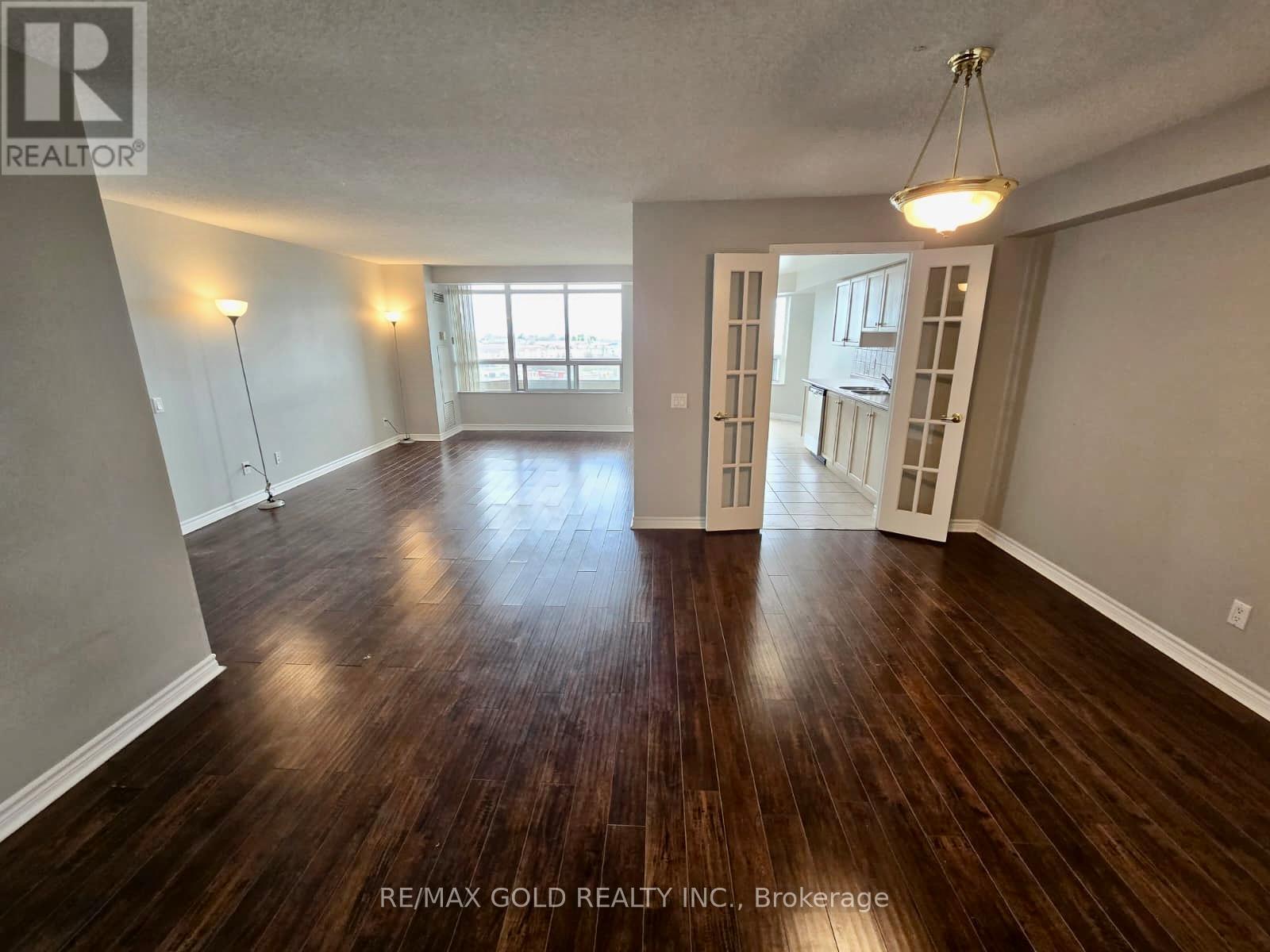 1505 - 35 Kingsbridge Garden Circle, Mississauga, Ontario  L5R 1B8 - Photo 4 - W13026438