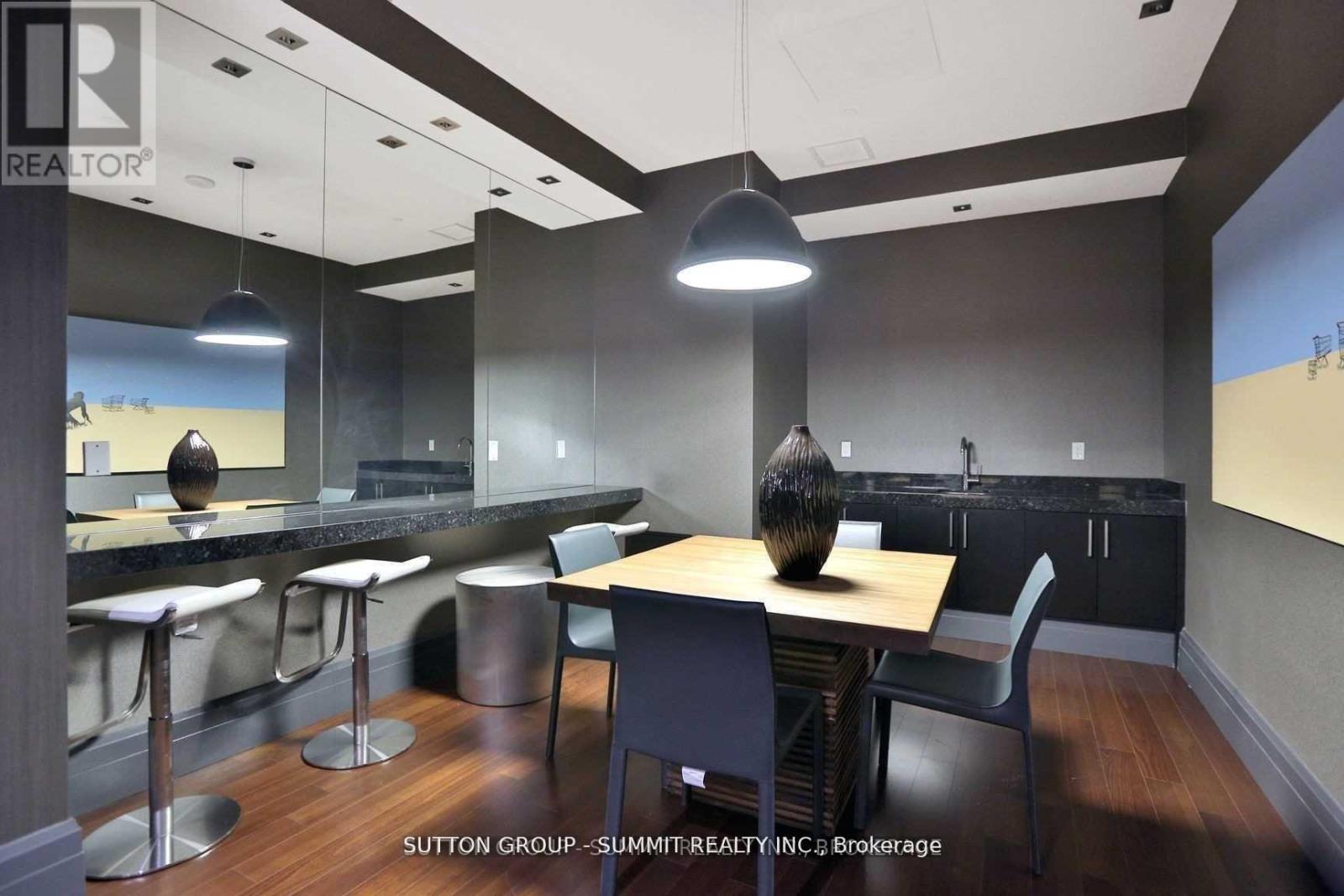 209 - 55 Speers Road, Oakville, Ontario  L6K 0H9 - Photo 18 - W13026456