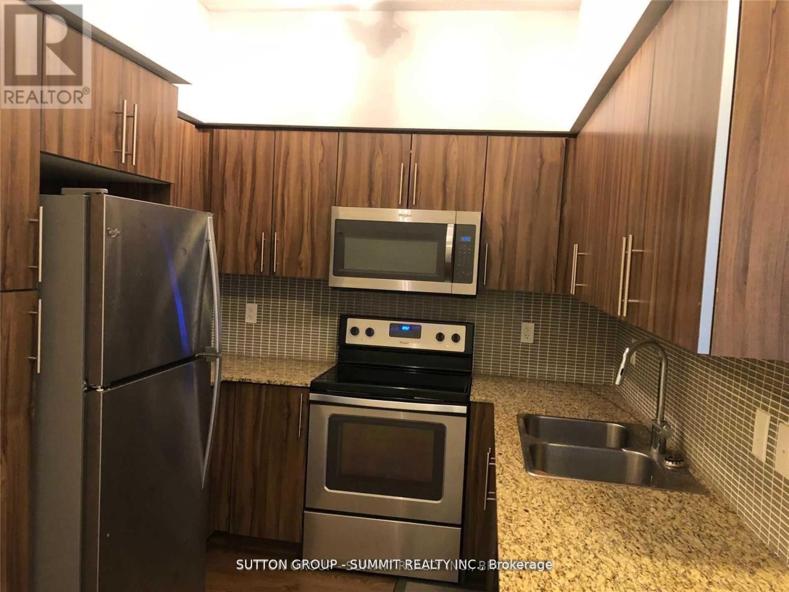 209 - 55 Speers Road, Oakville, Ontario  L6K 0H9 - Photo 2 - W13026456