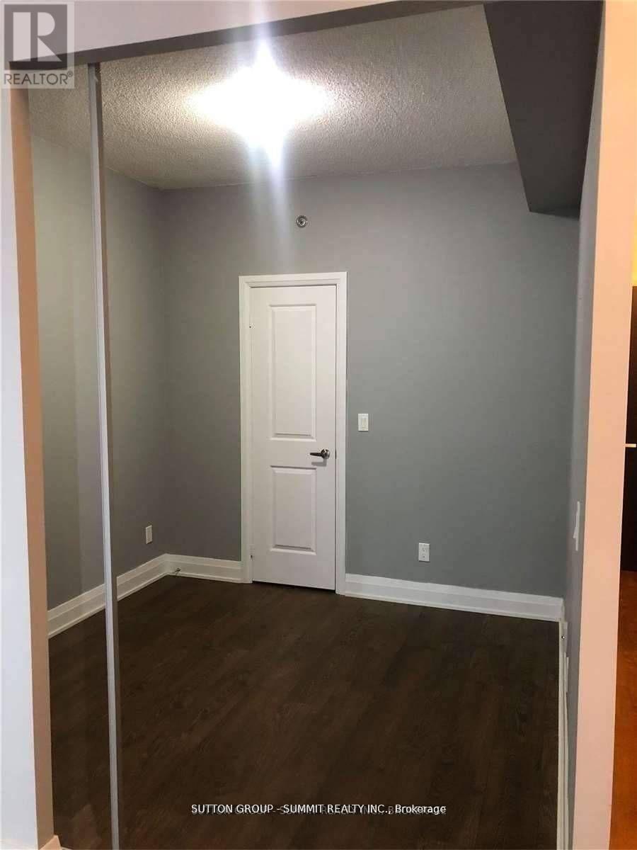 209 - 55 Speers Road, Oakville, Ontario  L6K 0H9 - Photo 7 - W13026456