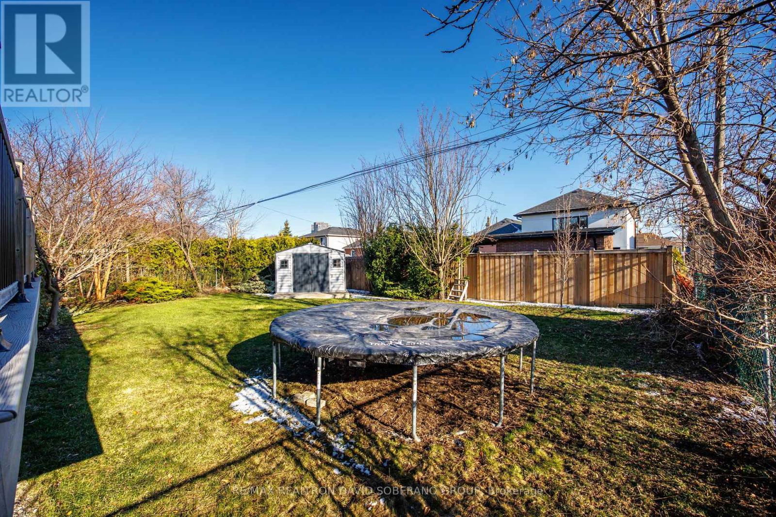 105 Winston Park Boulevard, Toronto, Ontario  M3K 1C4 - Photo 39 - W13026460