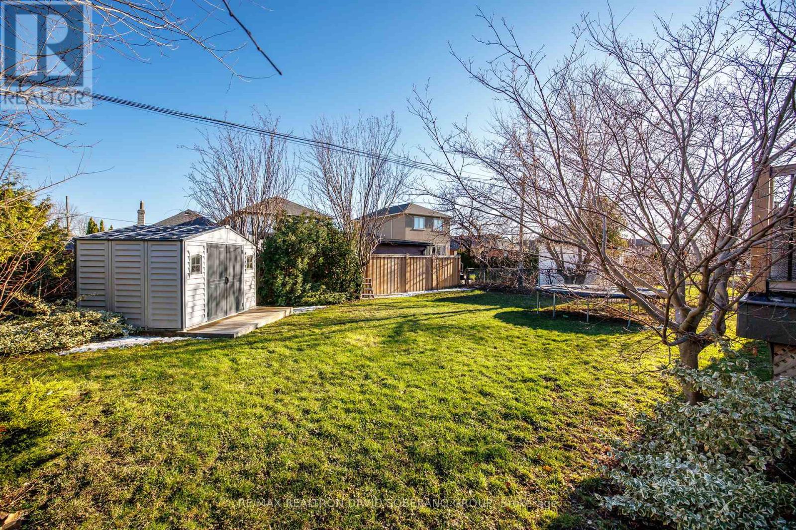 105 Winston Park Boulevard, Toronto, Ontario  M3K 1C4 - Photo 43 - W13026460