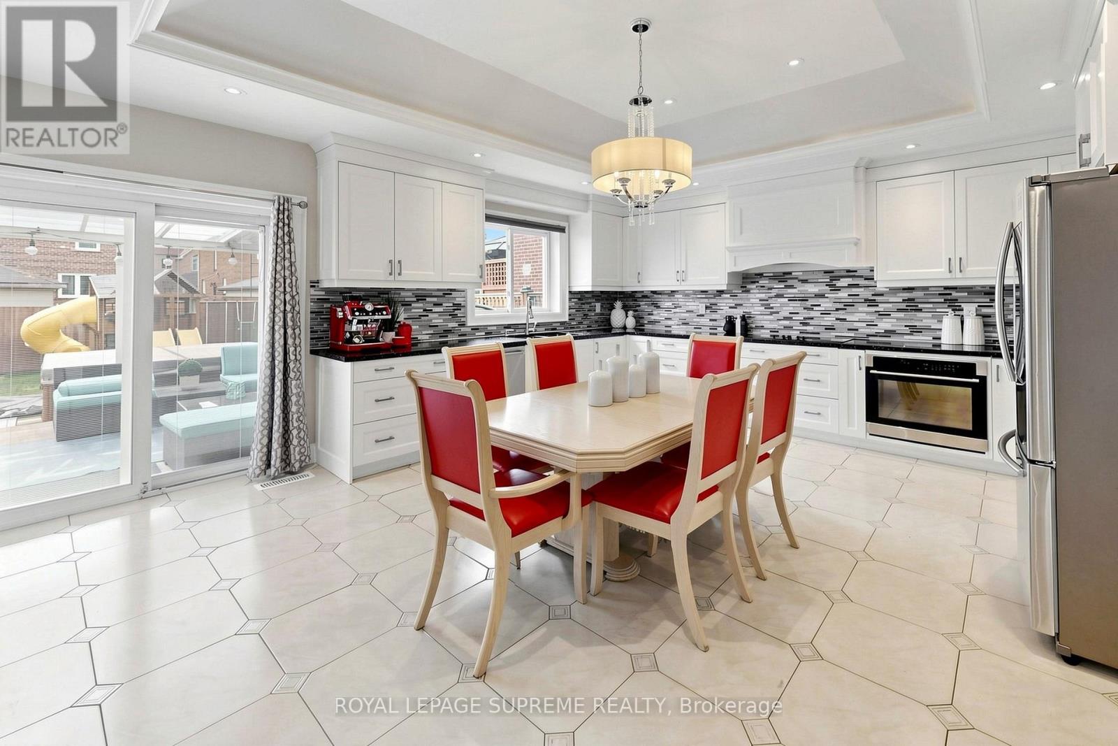 46 Chiswick Avenue, Toronto (Brookhaven-Amesbury), Ontario  M6M 4T9 - Photo 12 - W13026474