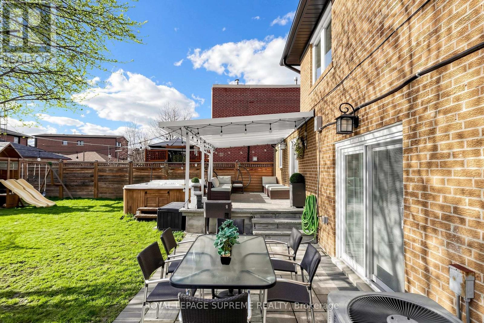 46 Chiswick Avenue, Toronto (Brookhaven-Amesbury), Ontario  M6M 4T9 - Photo 30 - W13026474