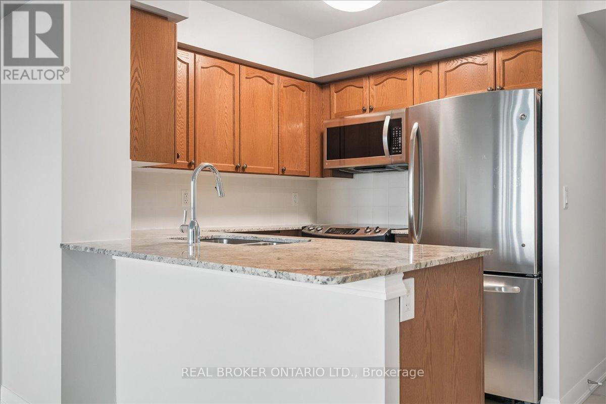 1704 - 205 Sherway Gardens Road, Toronto (Islington-City Centre West), Ontario  M9C 0A5 - Photo 18 - W13026508