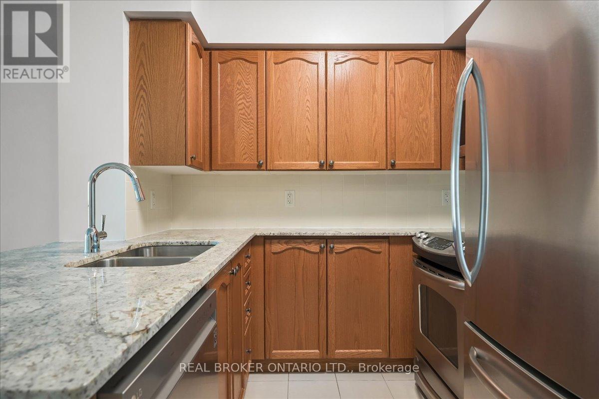 1704 - 205 Sherway Gardens Road, Toronto (Islington-City Centre West), Ontario  M9C 0A5 - Photo 7 - W13026508