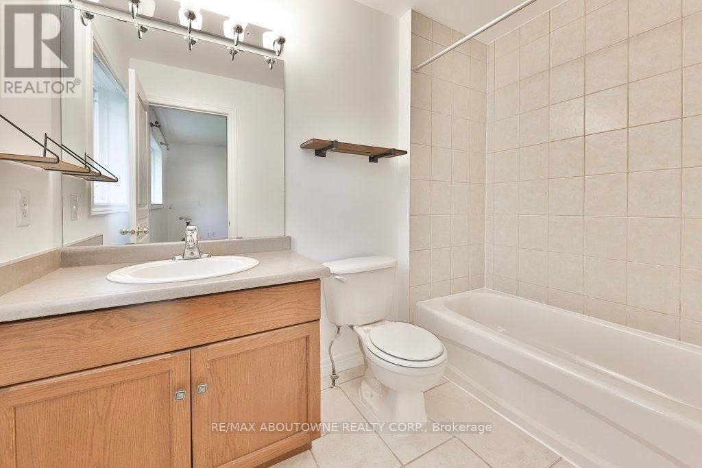 19 - 2169 Orchard Road, Burlington, Ontario  L7L 7H9 - Photo 27 - W13026554