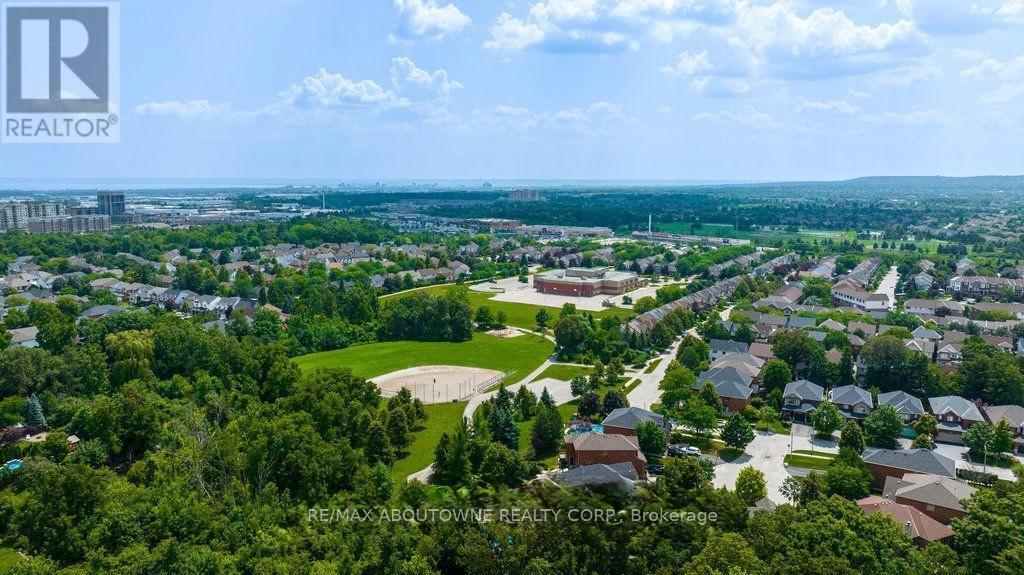 19 - 2169 Orchard Road, Burlington, Ontario  L7L 7H9 - Photo 3 - W13026554