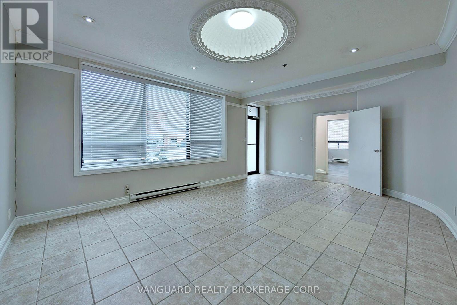 9-10 - 130 Bradwick Drive, Vaughan, Ontario  L4K 1K8 - Photo 10 - N12851062