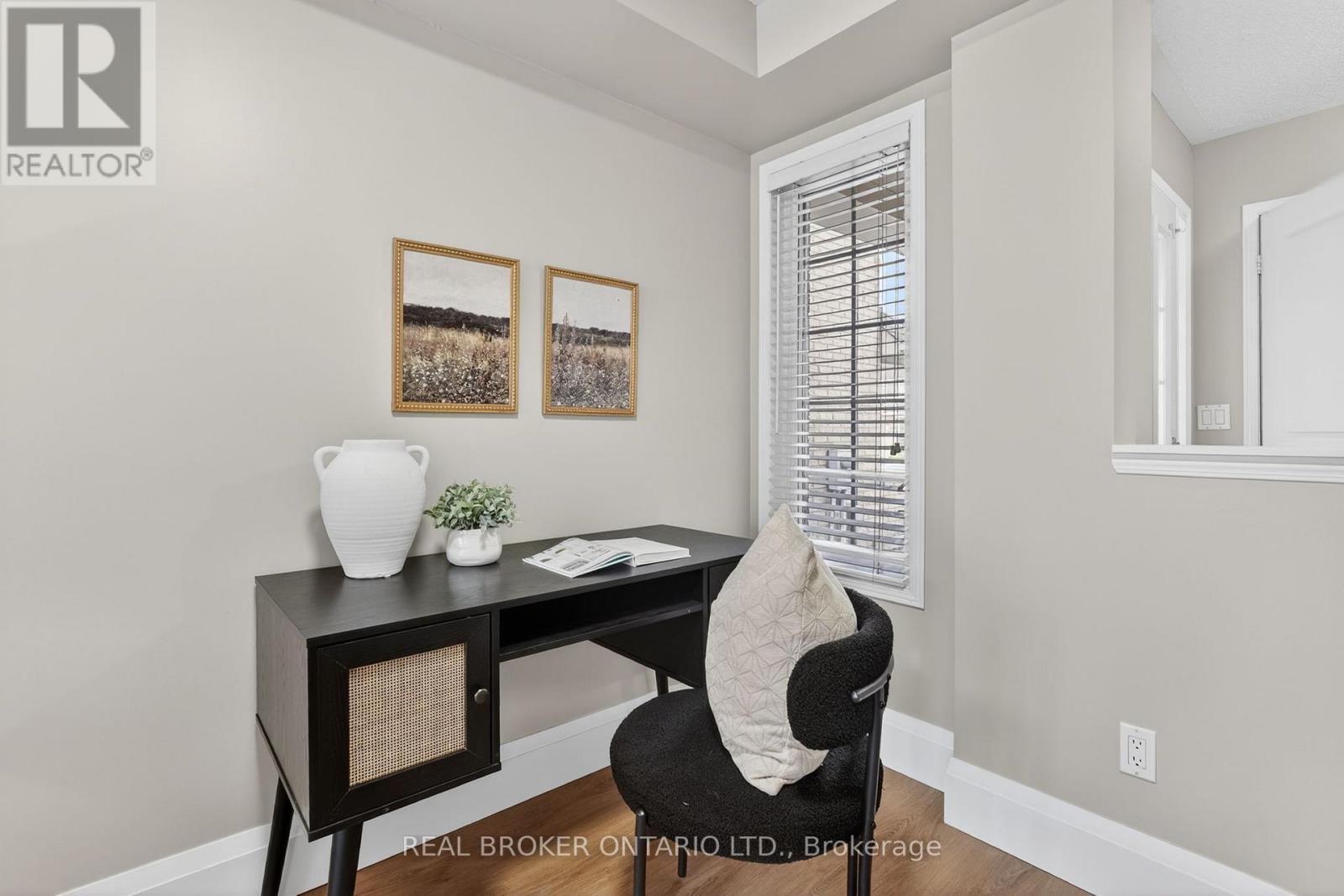 7048 Frontier Ridge, Mississauga (Meadowvale Village), Ontario  L5N 7R6 - Photo 8 - W13026618