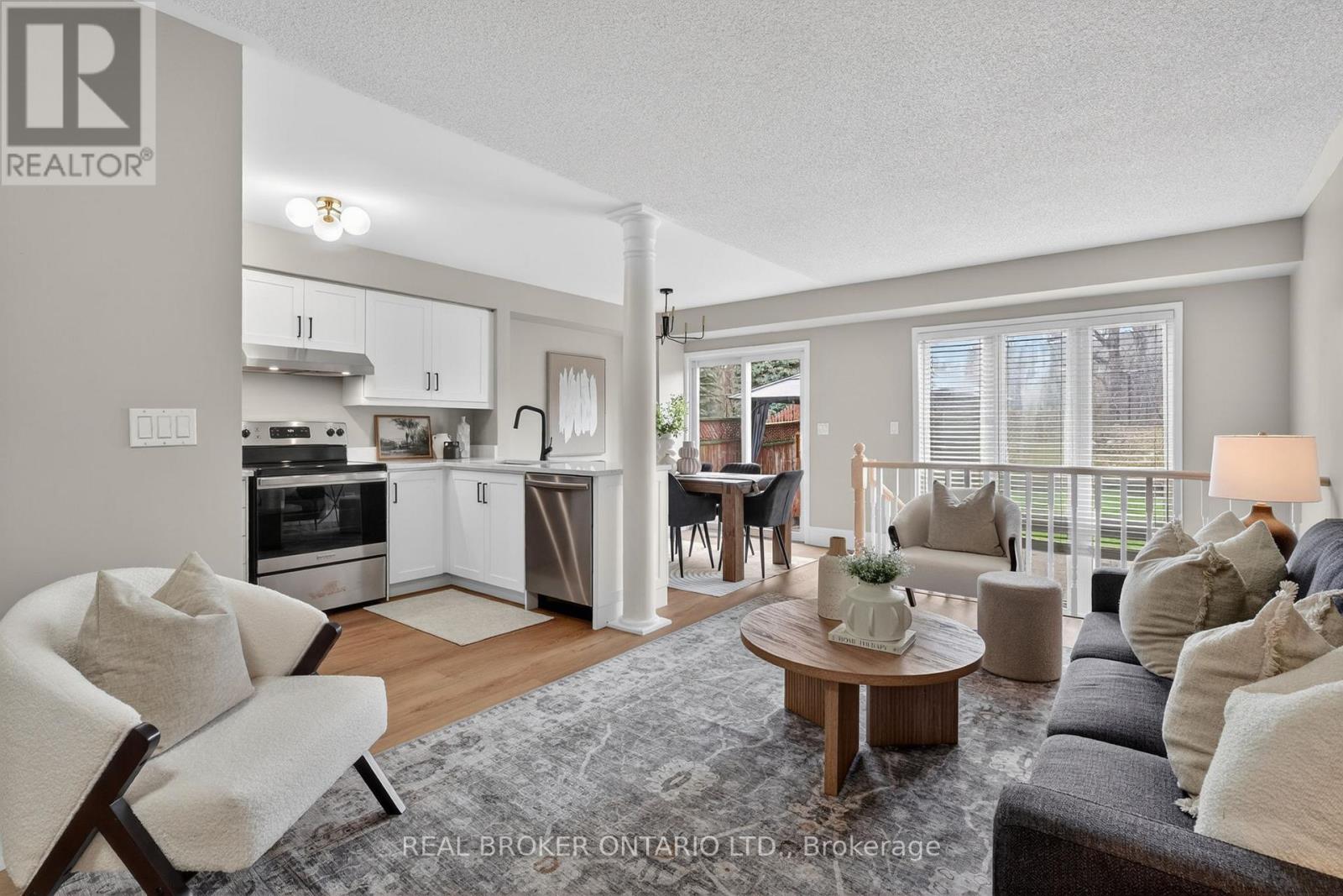 7048 Frontier Ridge, Mississauga (Meadowvale Village), Ontario  L5N 7R6 - Photo 9 - W13026618