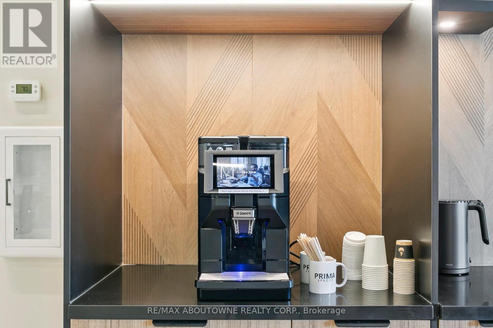 211-B - 320 Matheson Boulevard W, Mississauga, Ontario  L5R 3R1 - Photo 14 - W13026624