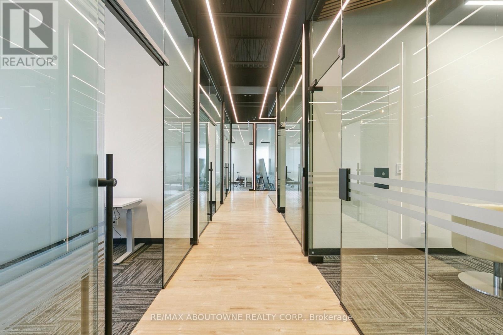 211-B - 320 Matheson Boulevard W, Mississauga, Ontario  L5R 3R1 - Photo 15 - W13026624