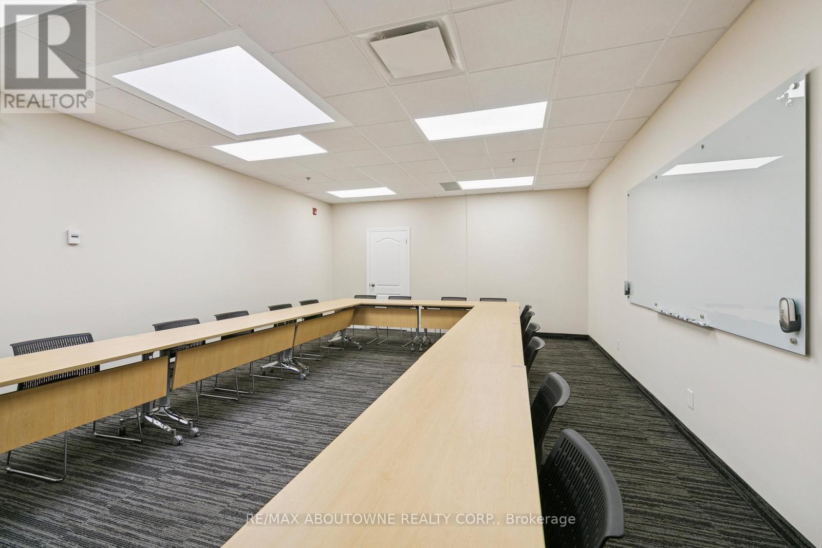 211-B - 320 Matheson Boulevard W, Mississauga, Ontario  L5R 3R1 - Photo 34 - W13026624