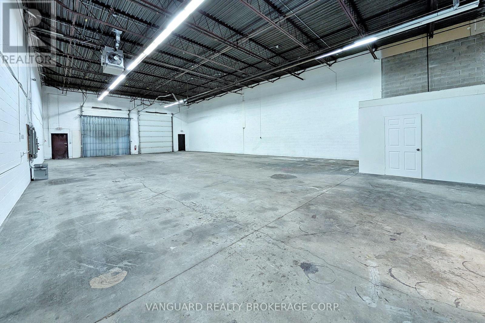 9-10 - 130 Bradwick Drive, Vaughan, Ontario  L4K 1K8 - Photo 25 - N12851062