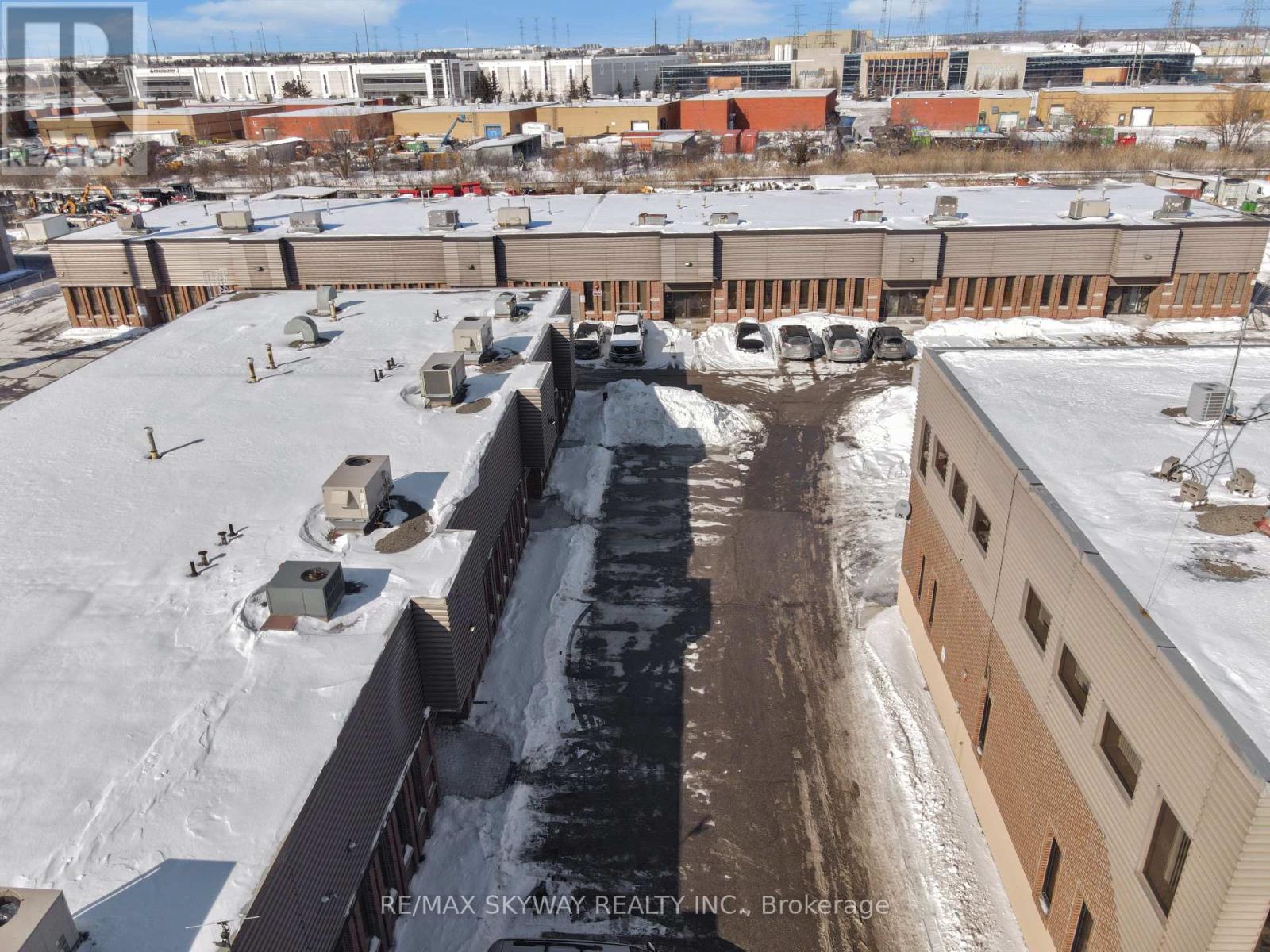 32 Guided Court, Toronto, Ontario  M9V 4K6 - Photo 6 - W13026638