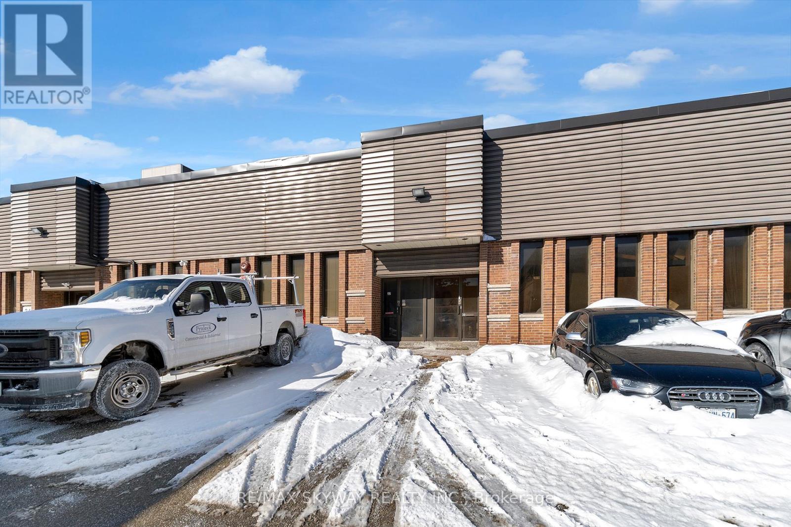 32 Guided Court, Toronto, Ontario  M9V 4K6 - Photo 7 - W13026638