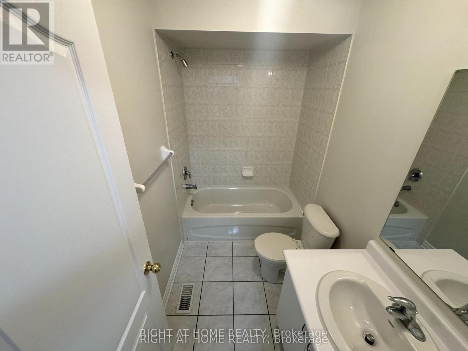 50 Jack Evelyn Wiggins Drive, Toronto, Ontario  M3J 0E8 - Photo 16 - W13026644