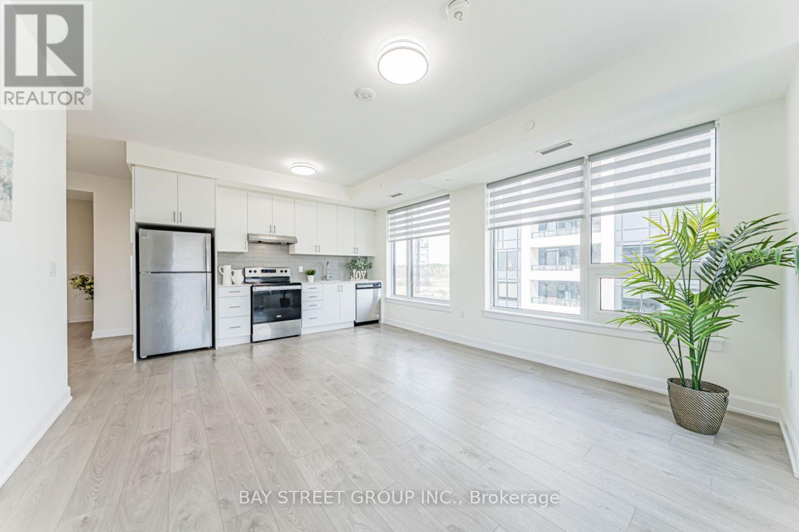 524 - 3200 William Coltson Avenue, Oakville, Ontario  L6H 7W6 - Photo 3 - W13026648