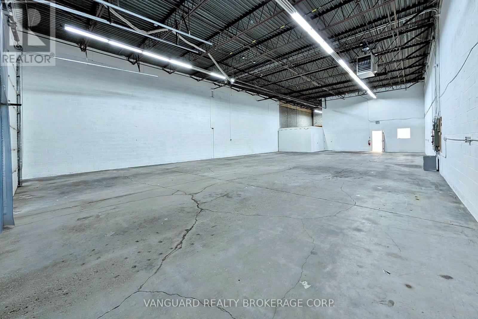 9-10 - 130 Bradwick Drive, Vaughan, Ontario  L4K 1K8 - Photo 30 - N12851062