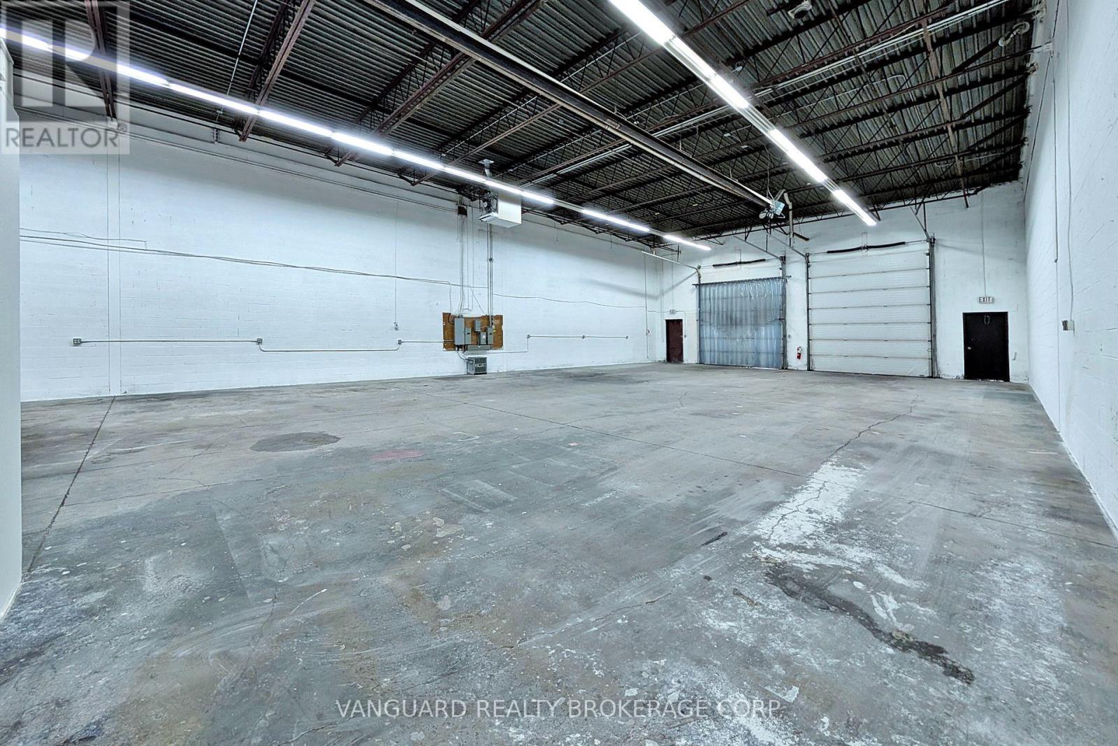 9-10 - 130 Bradwick Drive, Vaughan, Ontario  L4K 1K8 - Photo 27 - N12851062