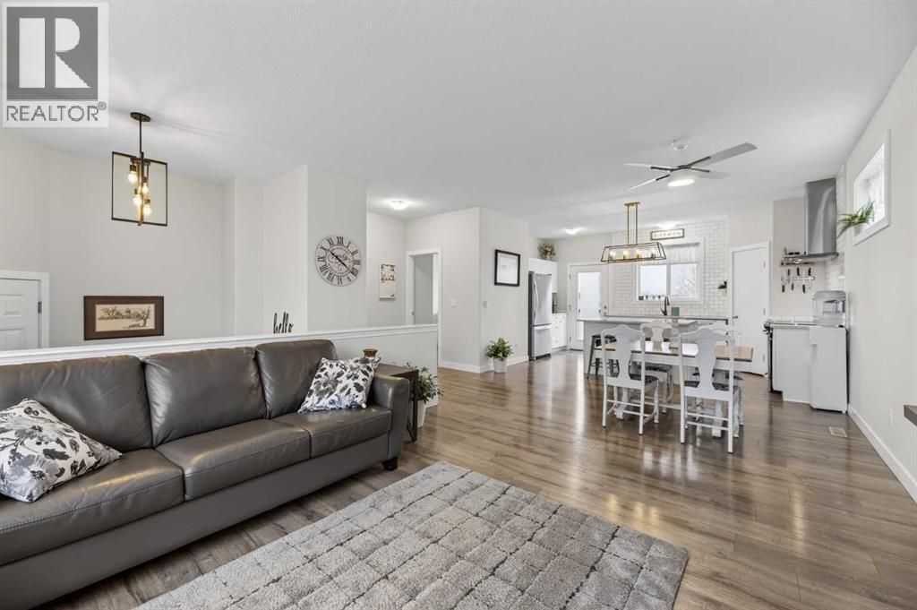 50 Deer Coulee Drive, Didsbury, Alberta  T0M 0W0 - Photo 5 - A2296703