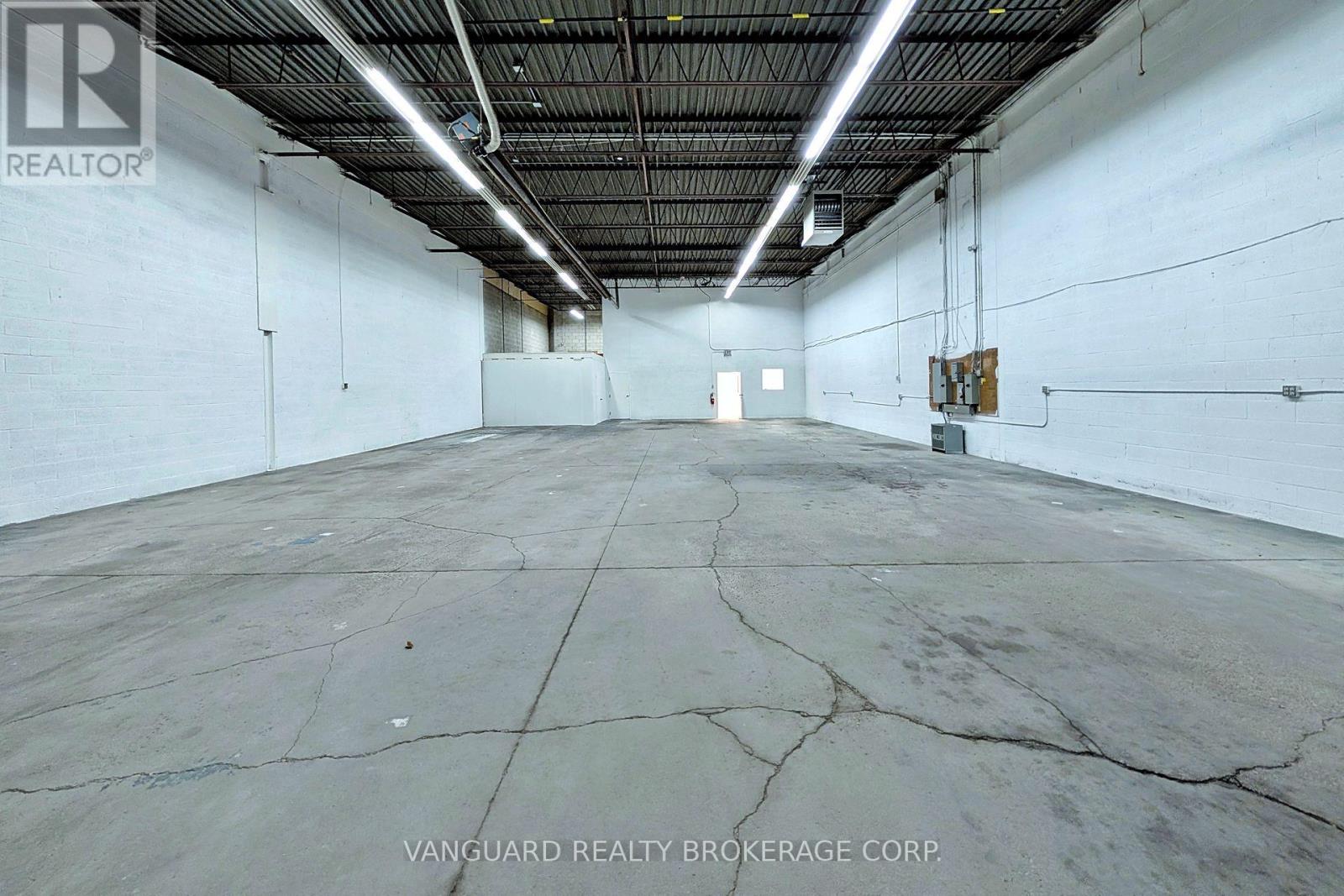 9-10 - 130 Bradwick Drive, Vaughan, Ontario  L4K 1K8 - Photo 29 - N12851062