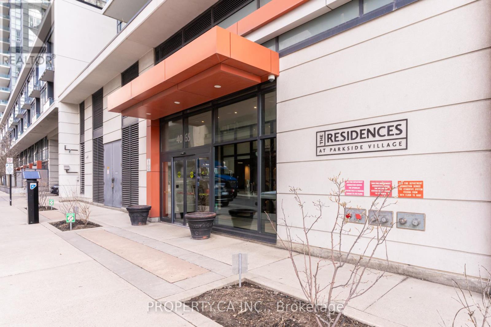 1101 - 4065 Brickstone Mews, Mississauga, Ontario  L5B 0G3 - Photo 2 - W13019426