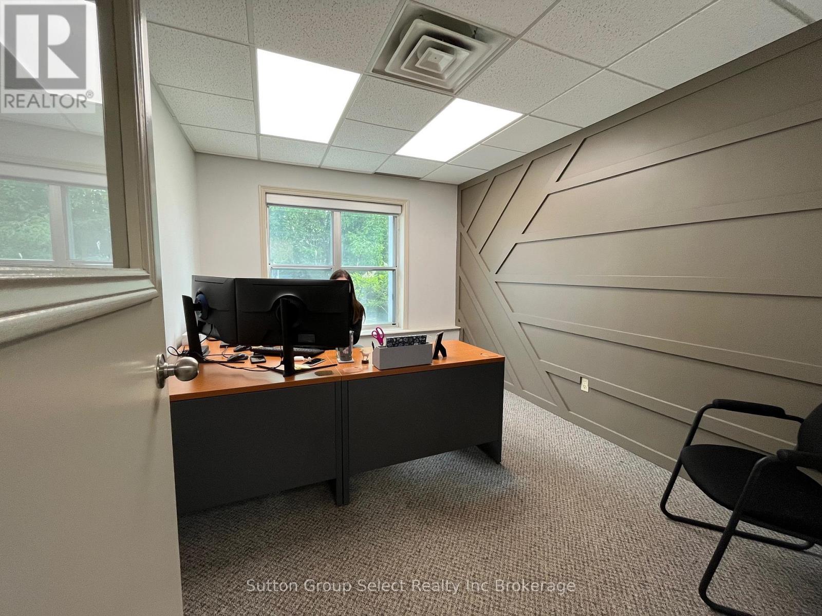 143 Bell Street E, Ingersoll, Ontario  N5C 2N9 - Photo 24 - X12396036